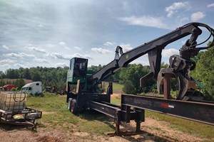 John Deere 335D  Log Loader
